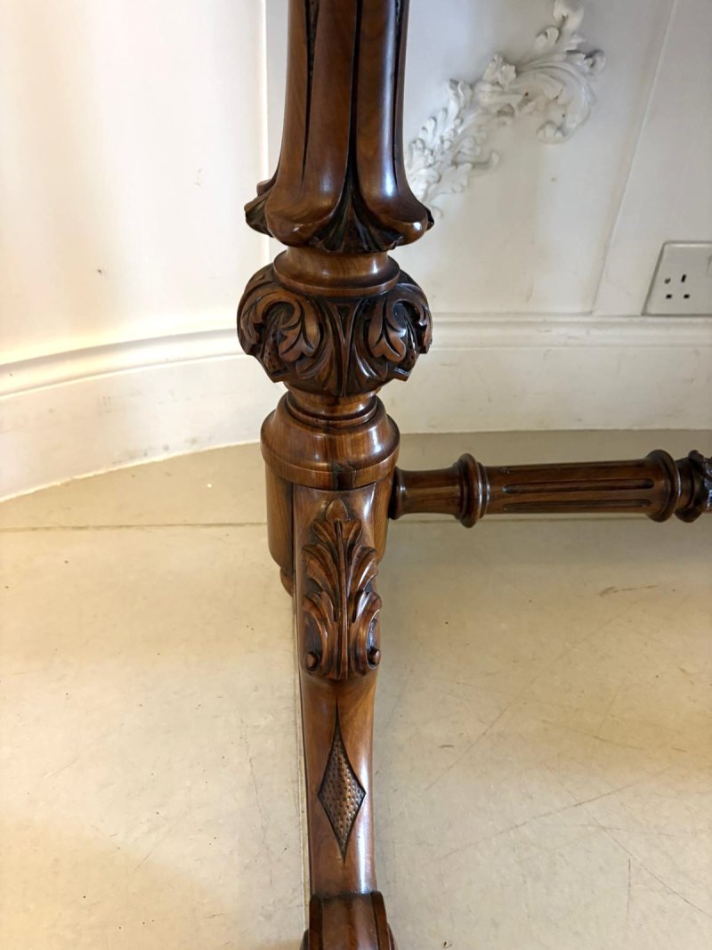 Outstanding Quality Antique Victorian Burr Walnut Freestanding Centre Table
